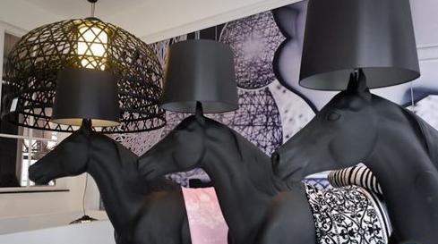 ӭR͹ńR