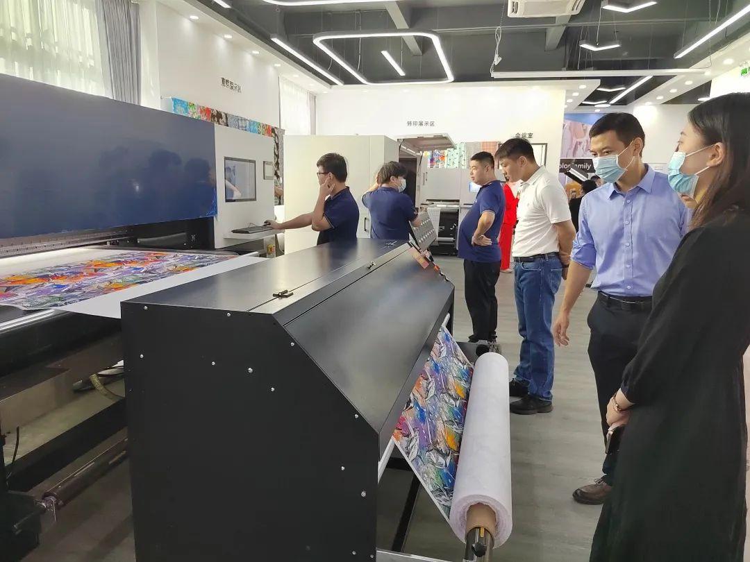 翔彩纺织品数码印艺展示中心成功揭幕,现场发布多款重磅新品